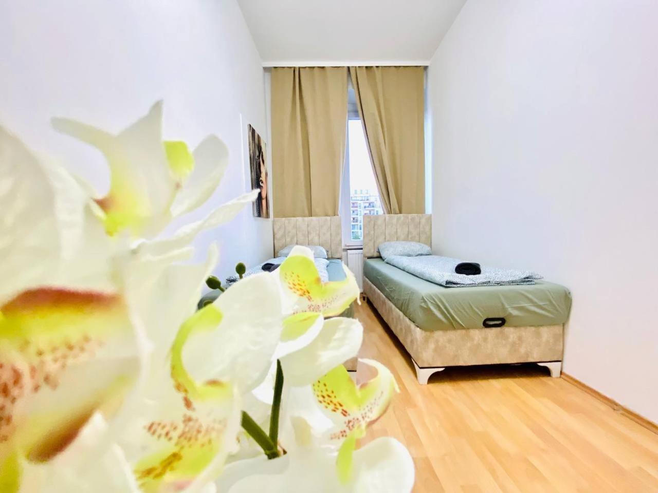 Comfortable Room In The 23Rd District Of Vienna Fr4 Exterior photo