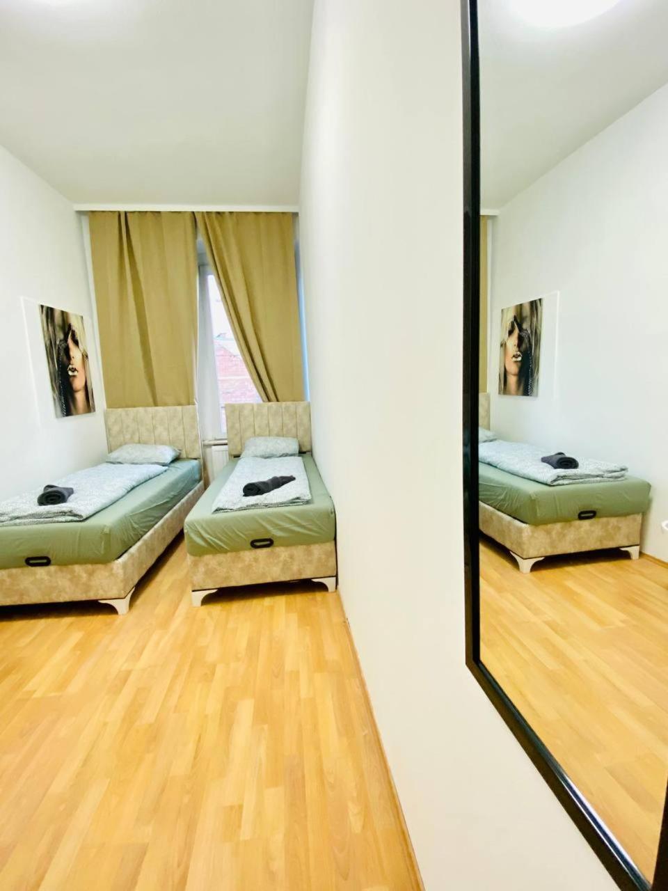 Comfortable Room In The 23Rd District Of Vienna Fr4 Exterior photo