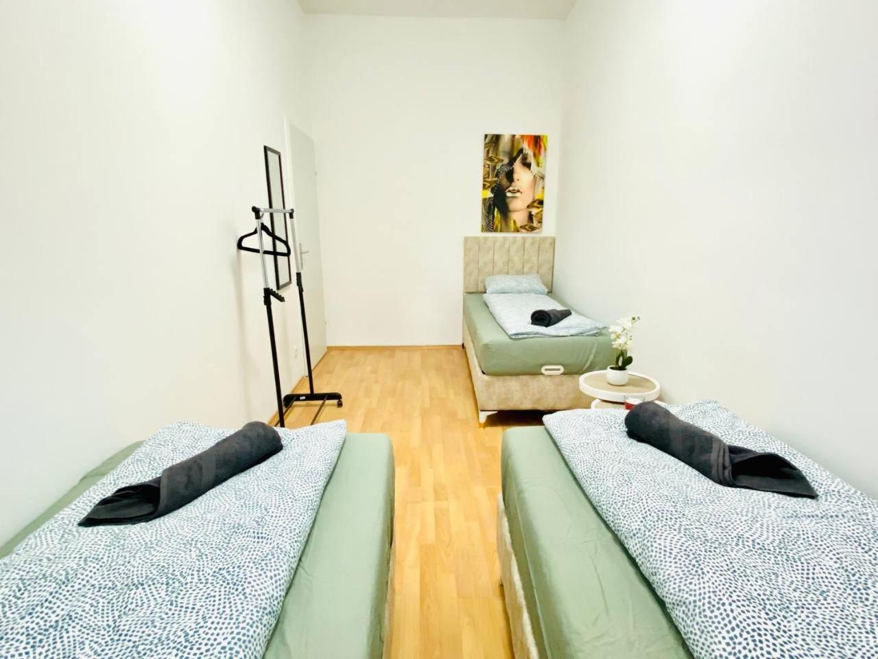 Comfortable Room In The 23Rd District Of Vienna Fr4 Exterior photo