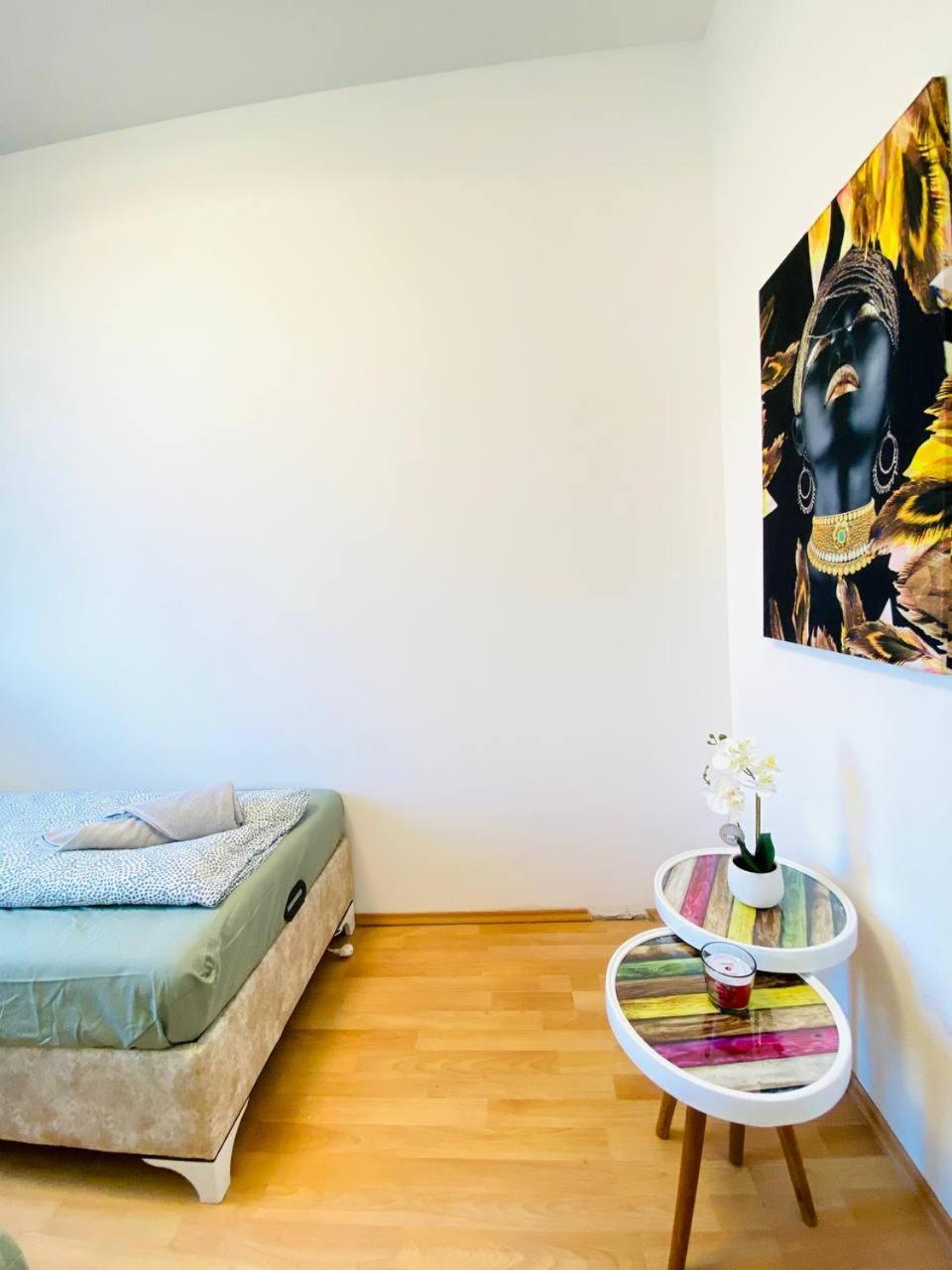 Comfortable Room In The 23Rd District Of Vienna Fr4 Exterior photo